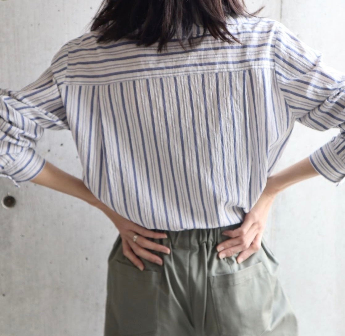 ストライプスタンドシャツ