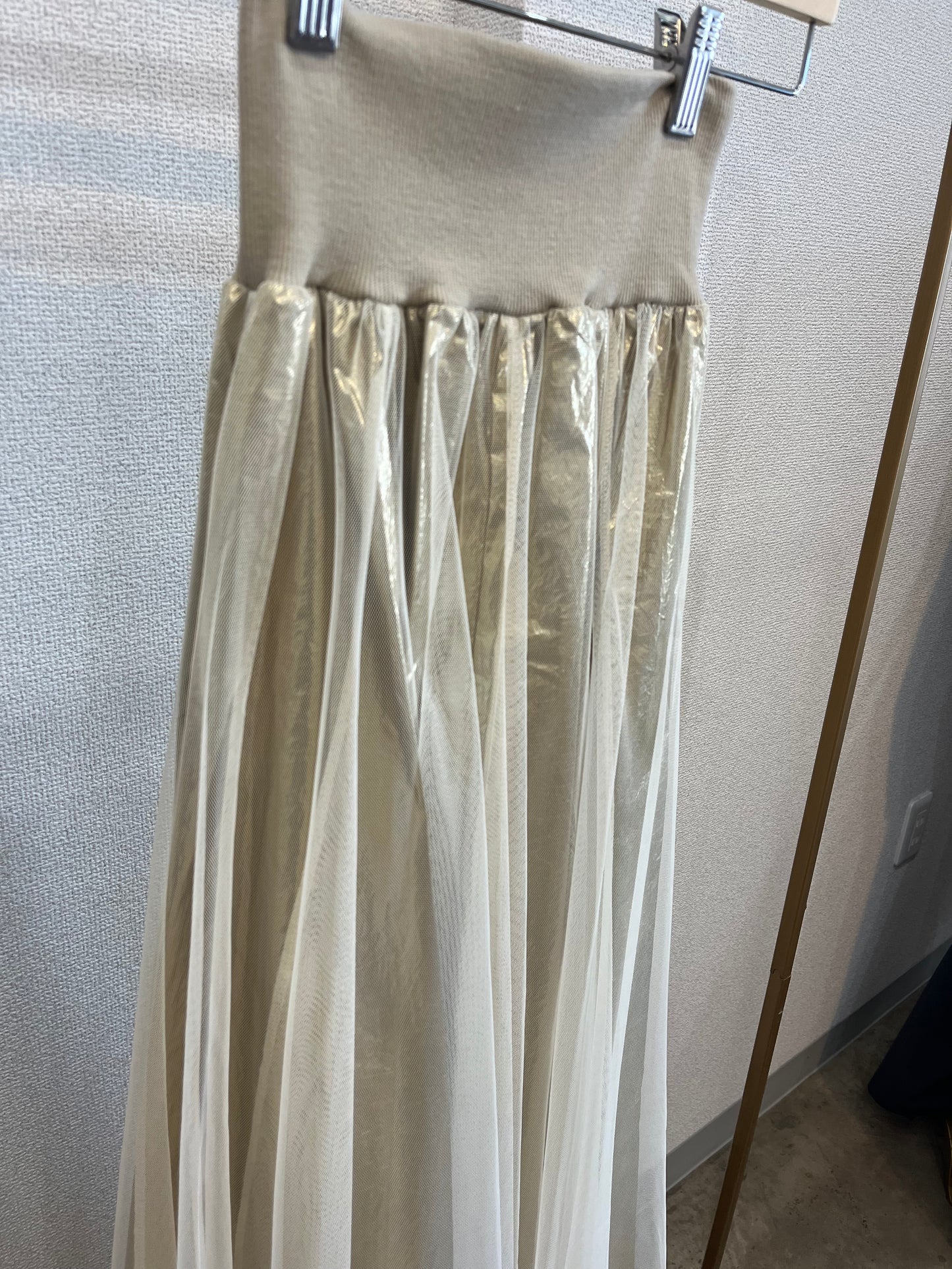 シアーゴールドロングスカート