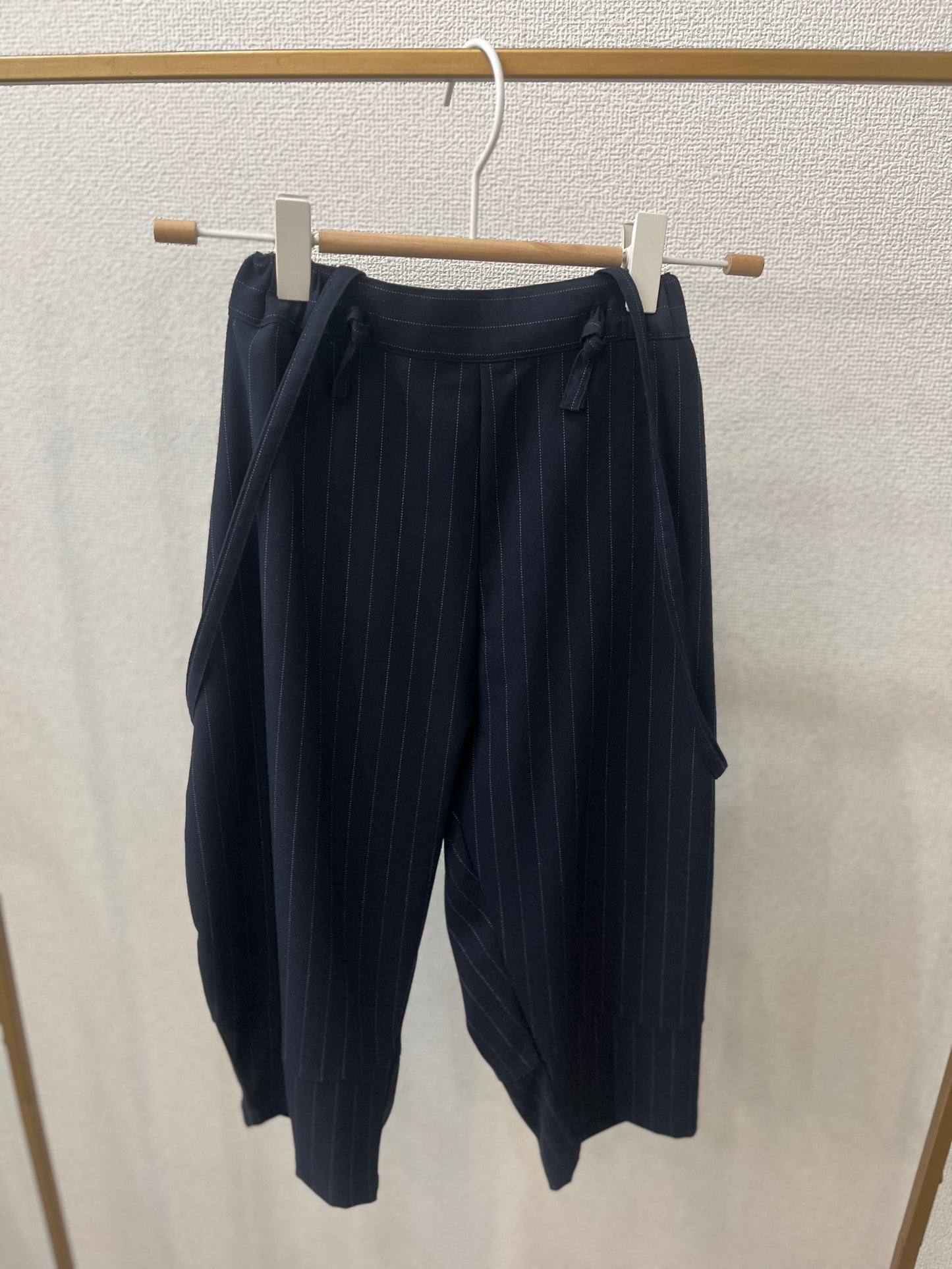 ストライプスカラップパンツ